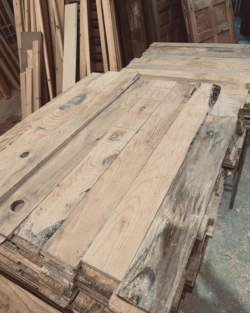 Tarima de madera antigua Tarimas